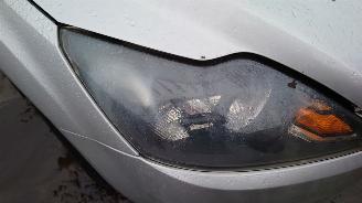 Ford Focus 2 2009 1.6 TDCI G8DB Zilver Moondust Silver onderdelen picture 12