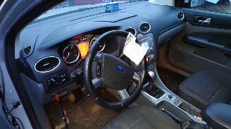 Ford Focus 2 2009 1.6 TDCI G8DB Zilver Moondust Silver onderdelen picture 22