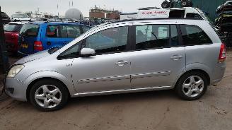 Opel Zafira B 2008 1.6 16v Z16XER Grijs Z157 onderdelen picture 2