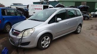 disassembly passenger cars Opel Zafira B 2008 1.6 16v Z16XER Grijs Z157 onderdelen 2008/3