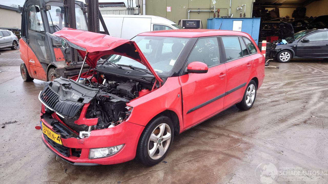 Skoda Fabia 5J 2010 1.2 TDI CFWA MNY Rood LF3K Onderdelen