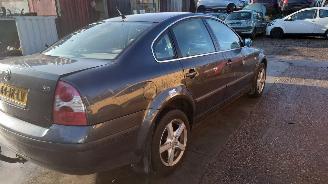 Volkswagen Passat 2002 2.0i AZM EPT Grijs LC7V onderdelen picture 4