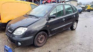 Auto da rottamare Renault Scenic 2002 1.6 16v K4MA7 Zwart NV676 onderdelen 2002/9
