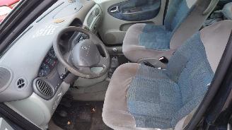 Renault Scenic 2002 1.6 16v K4MA7 Zwart NV676 onderdelen picture 10