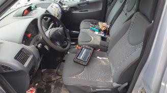 Peugeot Expert 2008 2.0 HDI RHK Grijs EZR onderdelen picture 12