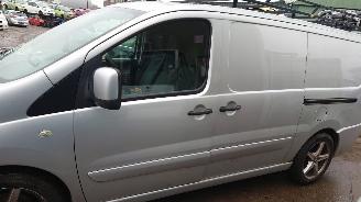 Peugeot Expert 2008 2.0 HDI RHK Grijs EZR onderdelen picture 2