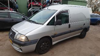 Uttjänta bilar auto Fiat Scudo 2006 1.9d WJY GRijs onderdelen 2006/6
