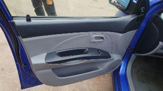 Kia Picanto 2006 1.0 12v G4HE Blauw T3 onderdelen picture 9