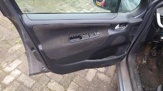 Peugeot 207 2009 1.4 VTi 8FS Grijs KTHC onderdelen picture 10