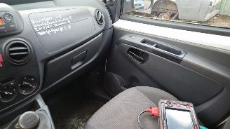 Citroën Nemo 2008 1.4 HDI 8HS Wit EWP onderdelen picture 14