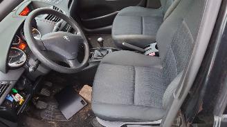 Peugeot 207 2007 1.4 16v KFU Zwart EXLD onderdelen picture 8