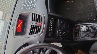 Peugeot 207 2007 1.4 16v KFU Zwart EXLD onderdelen picture 10