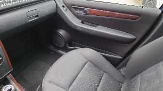 Mercedes A-klasse W169 A180CDI 640940 Blauw 375 onderdelen picture 17