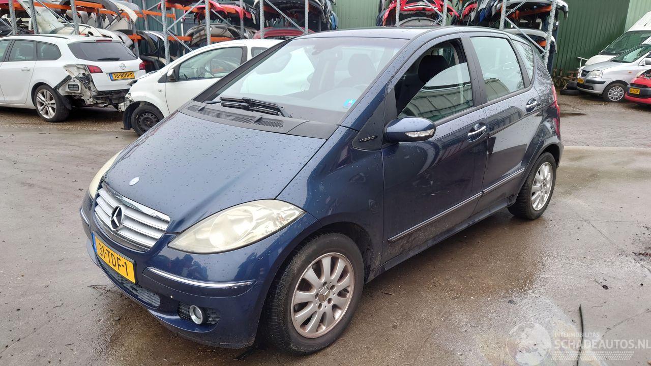 Mercedes A-klasse W169 A180CDI 640940 Blauw 375 onderdelen