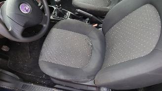Fiat Grande Punto 2009 1.2i 199A4 Blauw 475 onderdelen picture 11