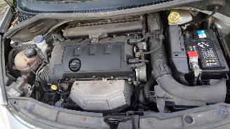 Peugeot 207 2010 1.4 VTi 8FS Grijs EZR onderdelen picture 9