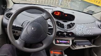 Renault Twingo 2 2008 1.2i D7F Wit OV369 onderdelen picture 16