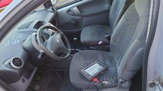 Peugeot 107 2007 1.0 12v 1KRFE Grijs KTB onderdelen picture 10