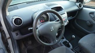 Peugeot 107 2007 1.0 12v 1KRFE Grijs KTB onderdelen picture 11