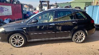 Fiat Croma 2008 2.2 16v 194A1 Zwart onderdelen picture 3