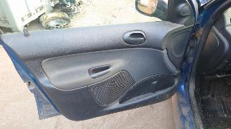 Peugeot 206 2006 1.4 HDI 8HZ Blauw KPL onderdelen picture 11