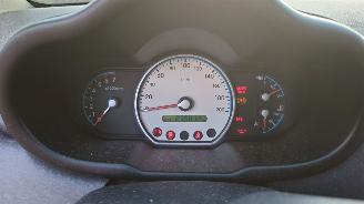 Hyundai I-10 2009 1.1 12v G4HG Rood H4 onderdelen picture 20