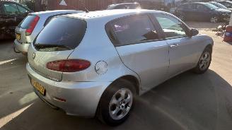 Alfa Romeo 147 2005 1.6 16v AR37203 Grijs VR603 onderdelen picture 5