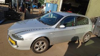 Alfa Romeo 147 2005 1.6 16v AR37203 Grijs VR603 onderdelen picture 2