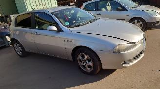 Alfa Romeo 147 2005 1.6 16v AR37203 Grijs VR603 onderdelen picture 6