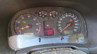 Volkswagen Golf 2005 1.6 FSI BAD Zwart LC9Z onderdelen picture 13