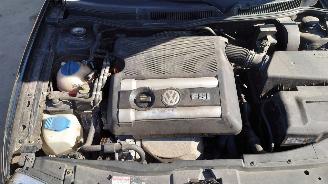 Volkswagen Golf 2005 1.6 FSI BAD Zwart LC9Z onderdelen picture 10