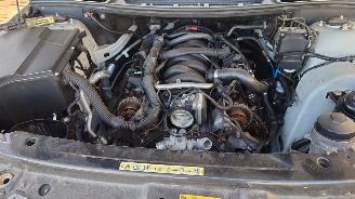 Land Rover Range Rover 2004 4.4 V8 M62B44 Grijs onderdelen picture 10