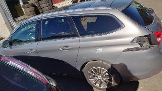 Peugeot 308 SW 2 2015 1.2 THP HNY HN02 Grijs KCA onderdelen picture 3