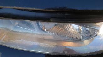 Volvo V-70 2006 2.4 D5 D5244T5 Zwart 019 onderdelen picture 3