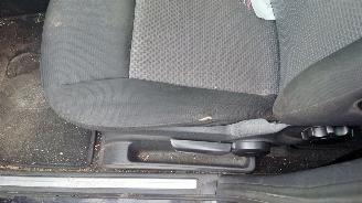 Mercedes A-klasse W169 2006 A180 CDI 640940 Zwart 191 onderdelen picture 17