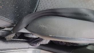 Volkswagen Polo 9N1 2004 1.4 16v BBY GRZ Grijs LD7W onderdelen picture 13