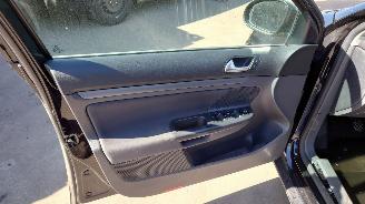 Volkswagen Golf Station 2009 1.9 TDI BLS JCR Zwart LC9X onderdelen picture 11