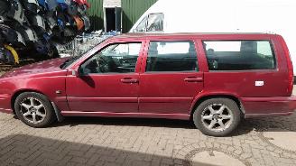 Volvo V-70 1997 2.5 10v B5252S Rood 418 onderdelen picture 3