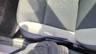 Renault Clio 2 2010 1.2 16v D4F Grijs TEKNG onderdelen picture 13
