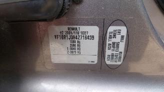 Renault Clio 2 2010 1.2 16v D4F Grijs TEKNG onderdelen picture 8
