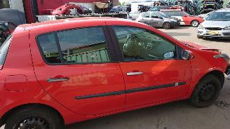 Renault Clio 2 2008 1.2 16v D4F740 JH3128 Rood TED75 onderdelen picture 6