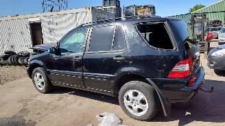 Mercedes M-klasse ML W163 270 CDI 612963 Zwart 040 onderdelen picture 2
