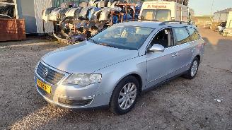 Vrakbiler auto Volkswagen Passat B6 2006 Grijs 2.0 FSI BVY JCP onderdelen 2006/7