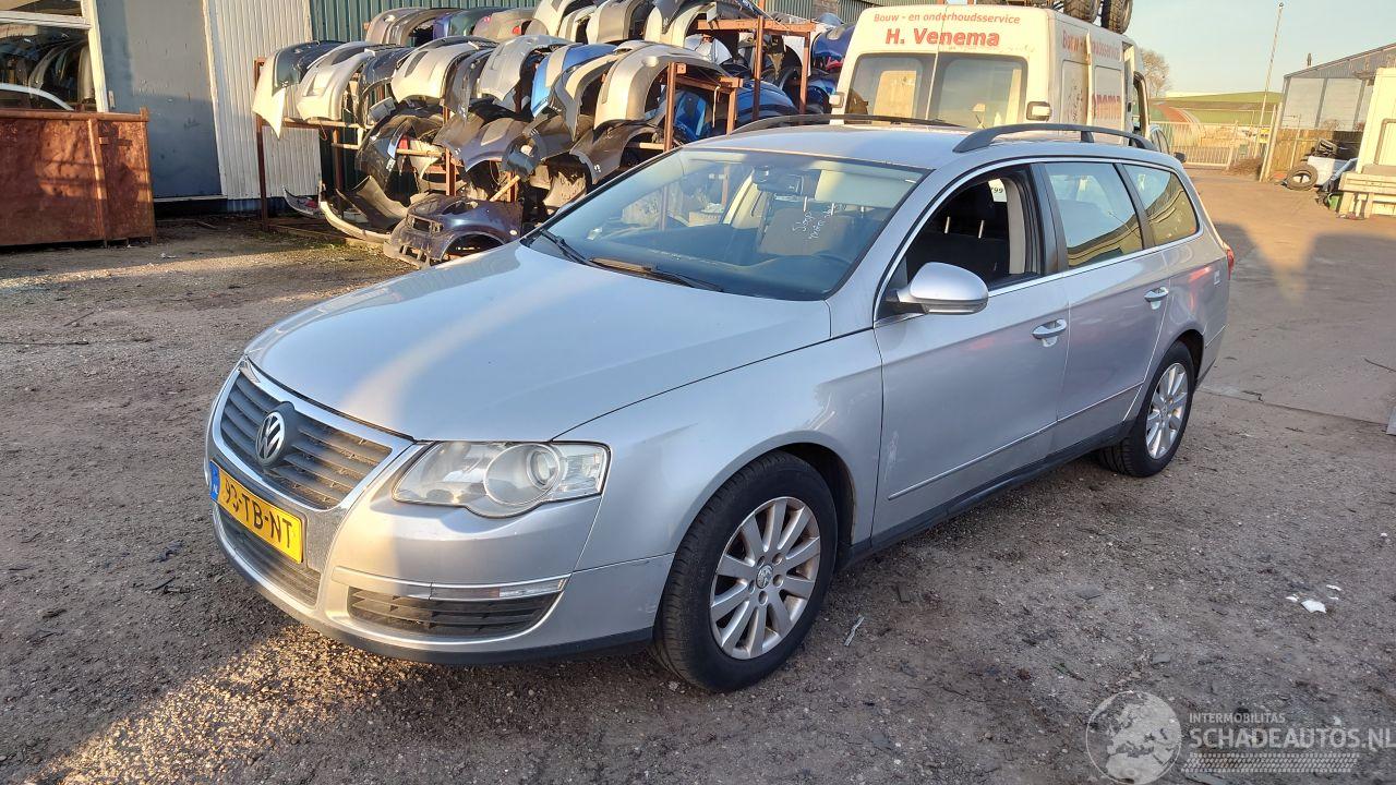 Volkswagen Passat B6 2006 Grijs 2.0 FSI BVY JCP onderdelen