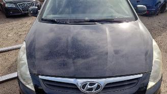 Hyundai I-20 2010 1.4 16v G4FA Zwart FR onderdelen picture 11