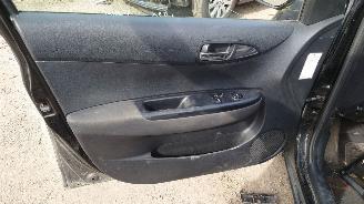 Hyundai I-20 2010 1.4 16v G4FA Zwart FR onderdelen picture 14