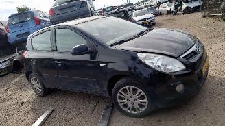 Hyundai I-20 2010 1.4 16v G4FA Zwart FR onderdelen picture 9