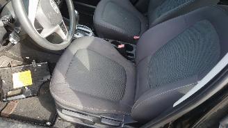 Hyundai I-20 2010 1.4 16v G4FA Zwart FR onderdelen picture 16