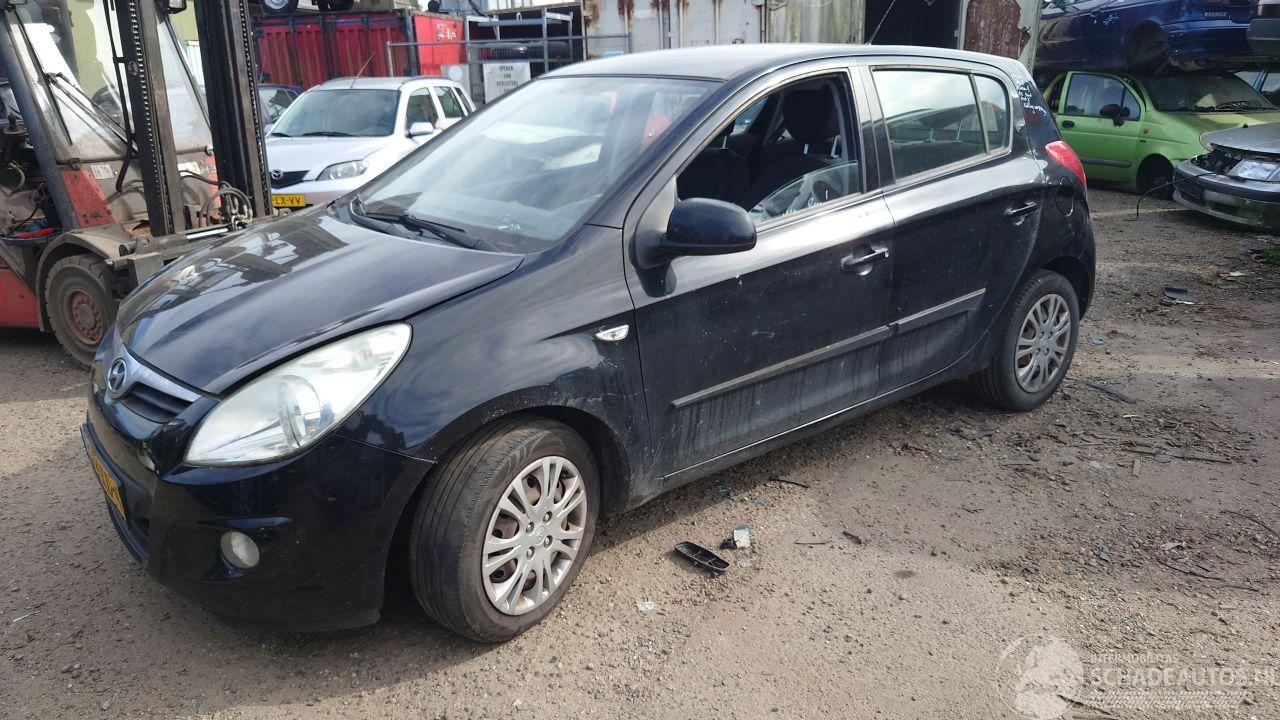 Hyundai I-20 2010 1.4 16v G4FA Zwart FR onderdelen