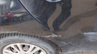 Hyundai I-20 2010 1.4 16v G4FA Zwart FR onderdelen picture 8